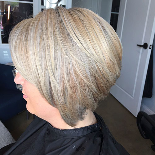 Pictures Of Layered Bob Haircuts
